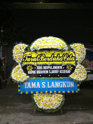 Papan Bunga Duka di Soa
